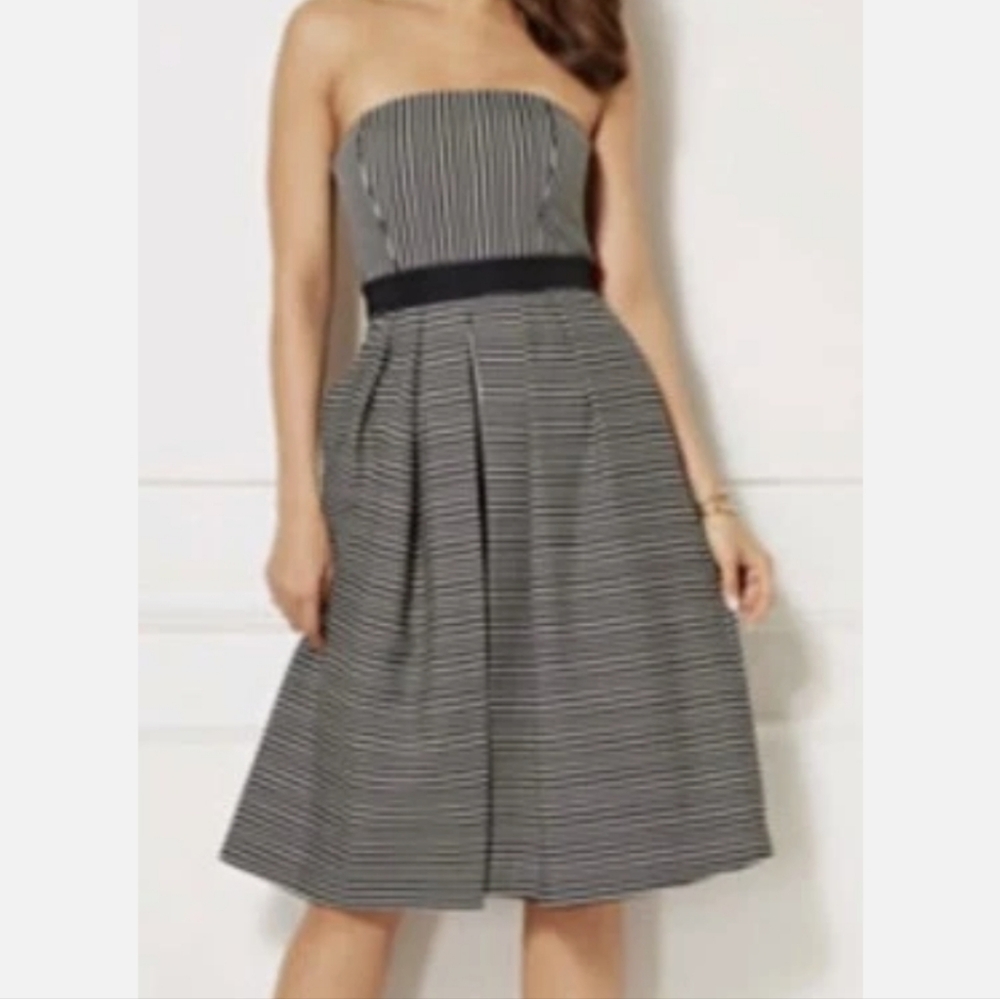 New York & Company Monochrome Strapless Dress